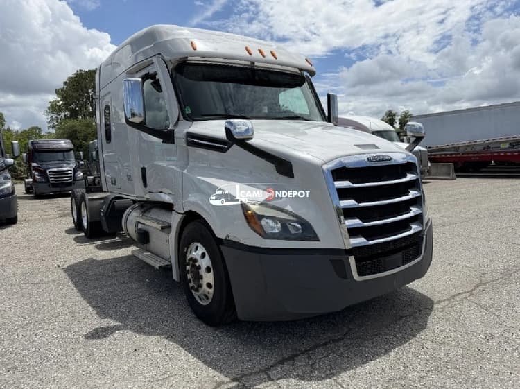 2020 Freightliner CASCADIA 126 Sleeper Trucks