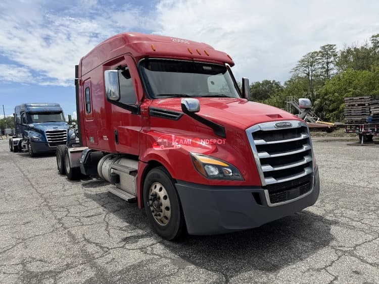 2020 Freightliner CASCADIA 126 Sleeper Trucks