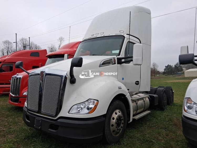 2019 Kenworth T680 Sleeper Trucks