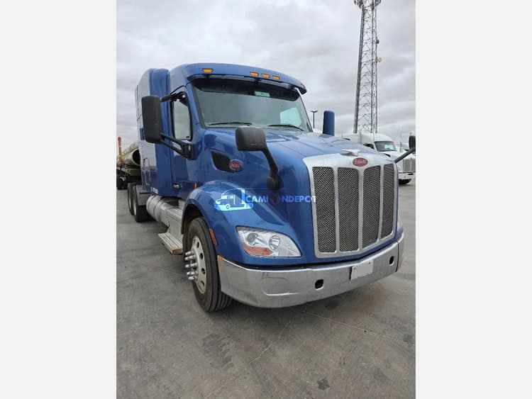 2018 Peterbilt 579 Sleeper Trucks