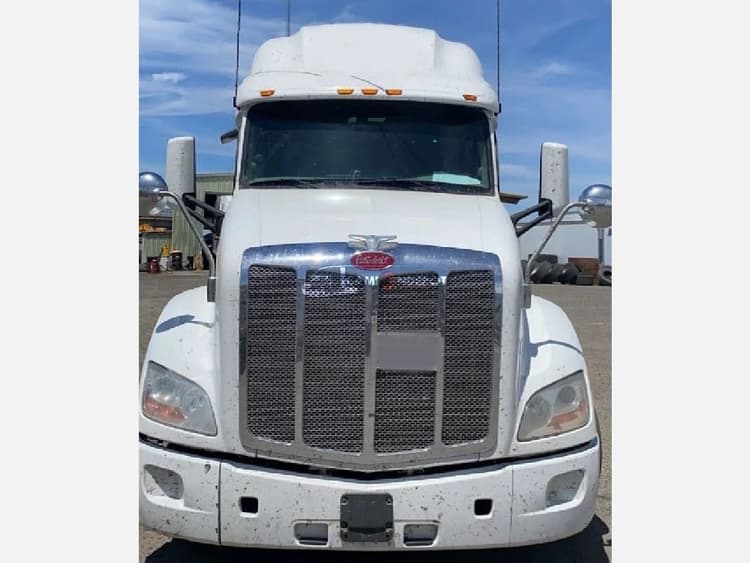 2020 Peterbilt 579 Sleeper Trucks