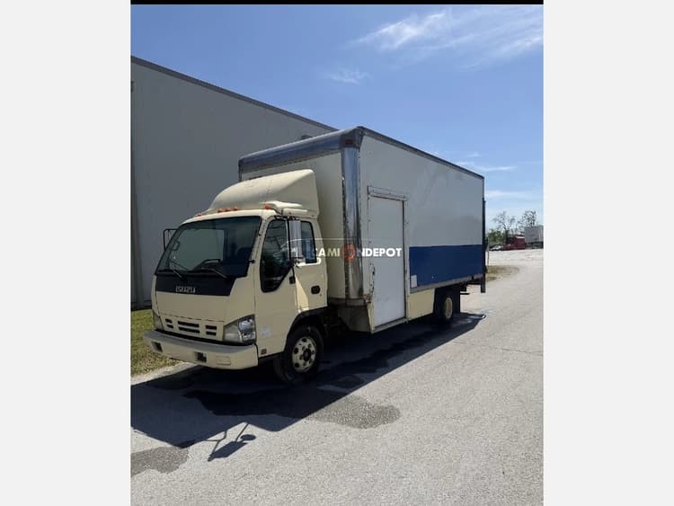 2006 Isuzu NPR Box Trucks