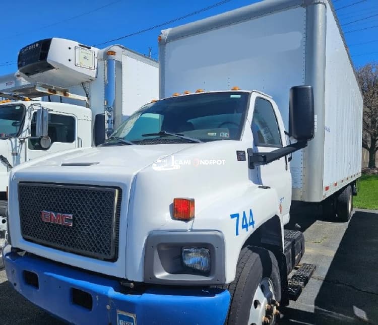 2007 GMC C7500 Box Trucks