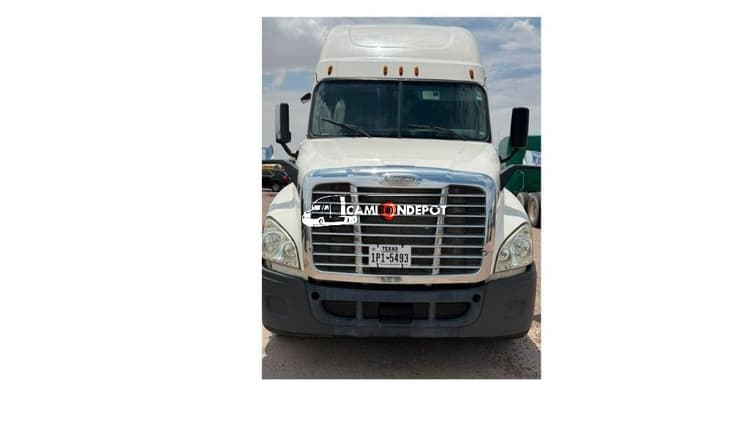 2016 Freightliner CAS 126 Day Cab Trucks