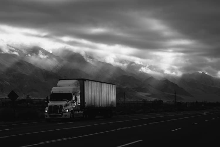 2016 Volvo VNL64T630 Sleeper Trucks