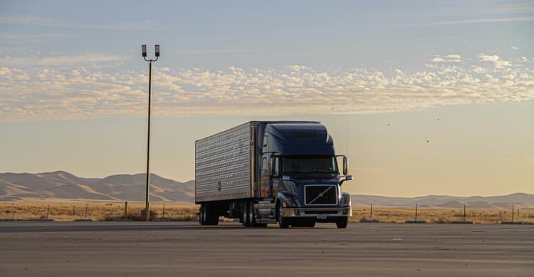 2021 Freightliner CASCADIA 126 Sleeper Trucks