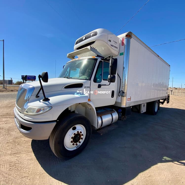 2015 INTERNATIONAL Durastar 4300 Reefer Box Truck