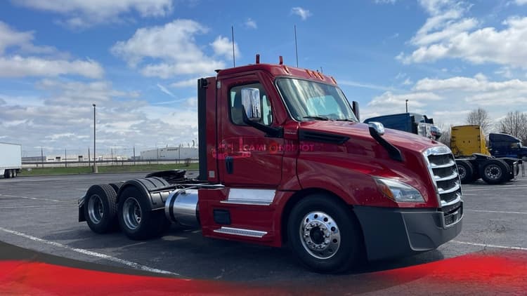 2022 FREIGHTLINER Cascadia Day Cab Trucks