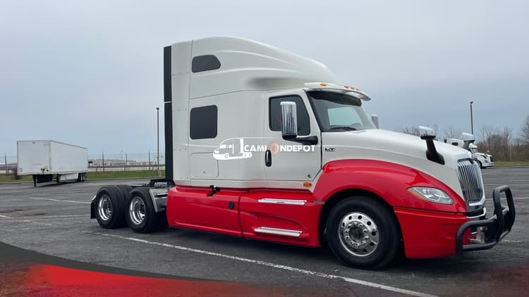 2022 INTERNATIONAL LT625 Sleeper Trucks