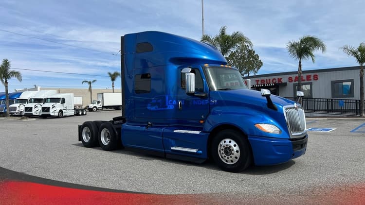 2020 INTERNATIONAL LT Sleeper Trucks