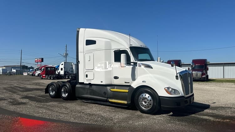 2021 Kenworth T680 Sleeper Trucks