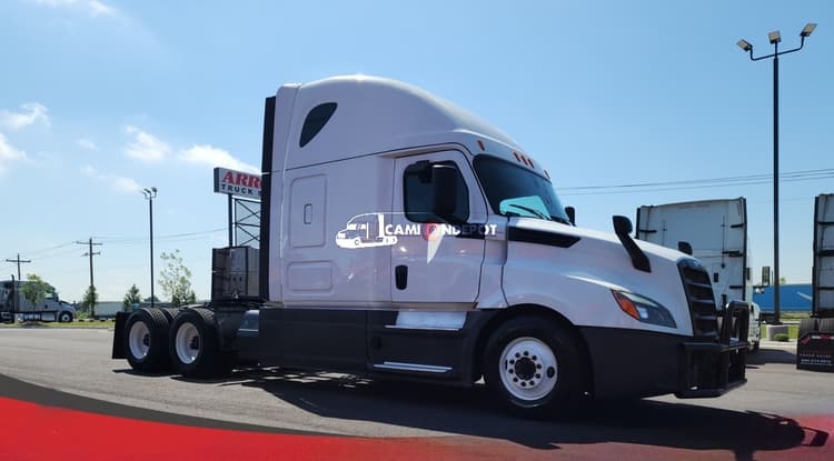 2020 Freightliner CASCADIA  Sleeper Trucks