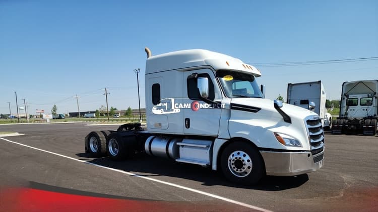 2020 Freightliner CASCADIA  Sleeper Trucks