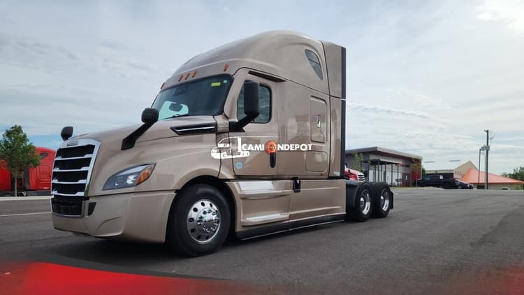 2022 Freightliner CASCADIA Sleeper Trucks