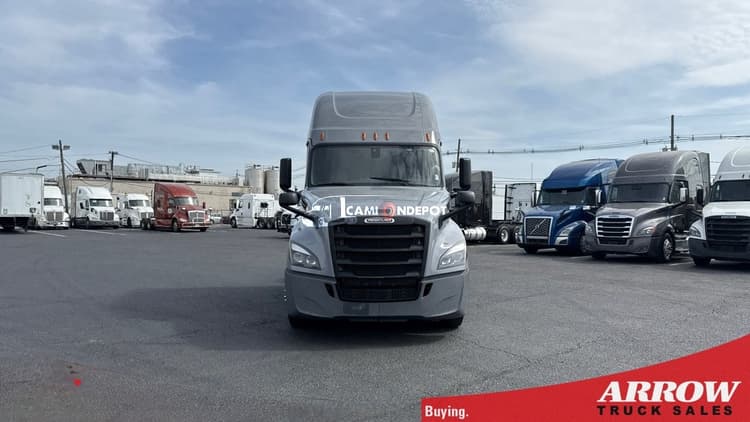 2020 Freightliner Cascadia  Sleeper Trucks