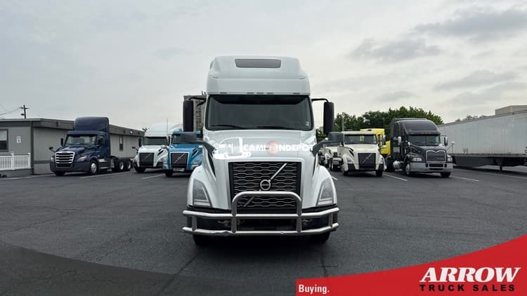 2019 Volvo VNL 760 Sleeper Trucks