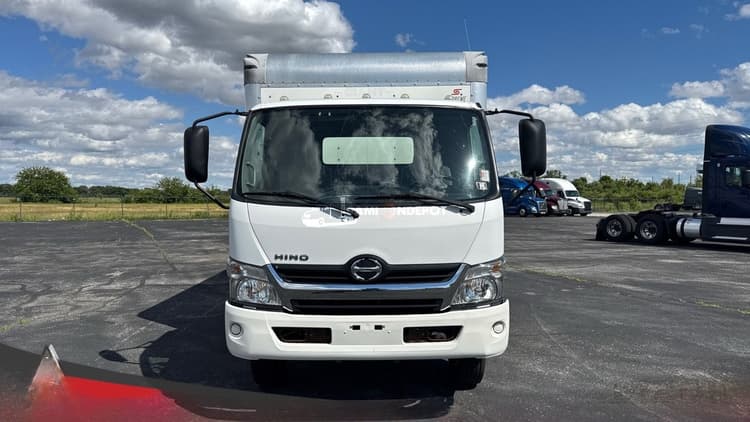 2019 Hino 195 Box Trucks