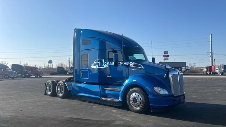2021 Kenworth T680 Sleeper Trucks