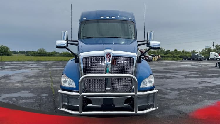 2021 Kenworth T680 Sleeper Trucks