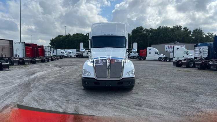 2021 Kenworth T680 Sleeper Trucks