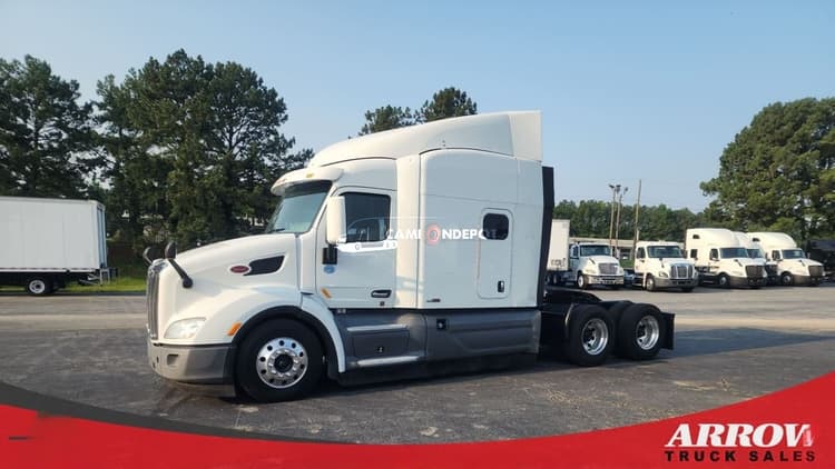 2018 Peterbilt 579 Sleeper Trucks