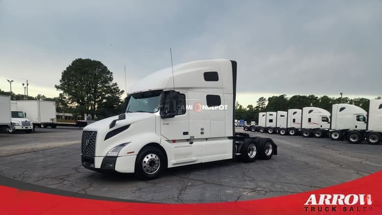 2020 Volvo VNL 760 Sleeper Trucks