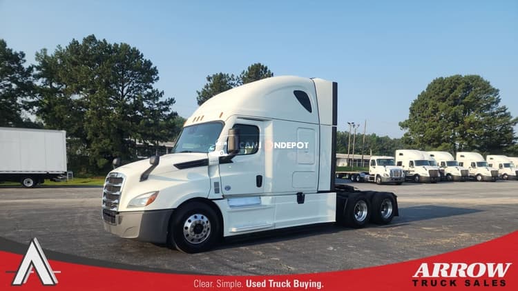 2021 Freightliner Cascadia Sleeper Trucks