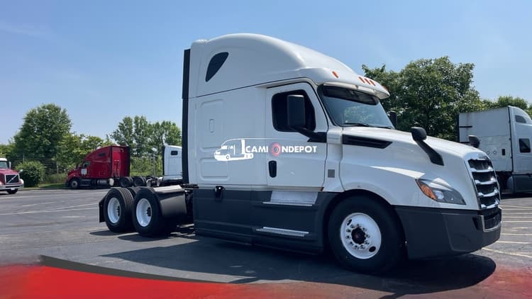 2020 Freightliner Cascadia Sleeper Trucks