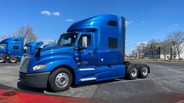 2020 International LT625 Sleeper Trucks