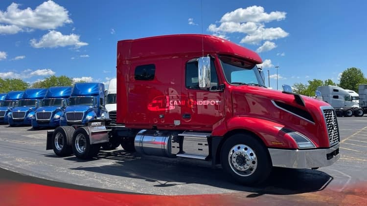 2021 Volvo VNL 740 Sleeper Trucks