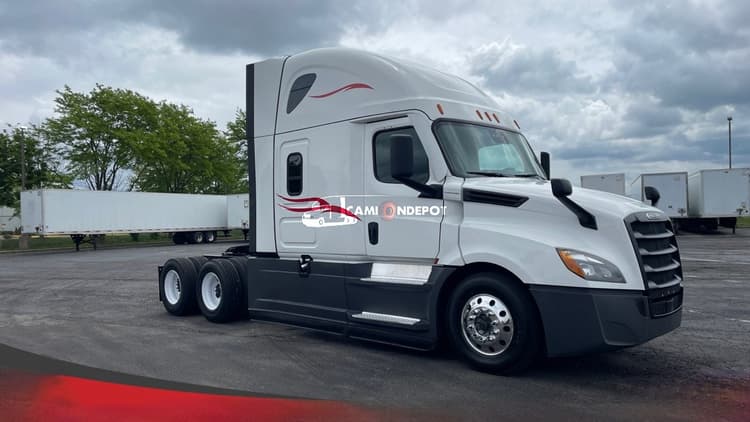 2021 Freightliner Cascadia Sleeper Trucks