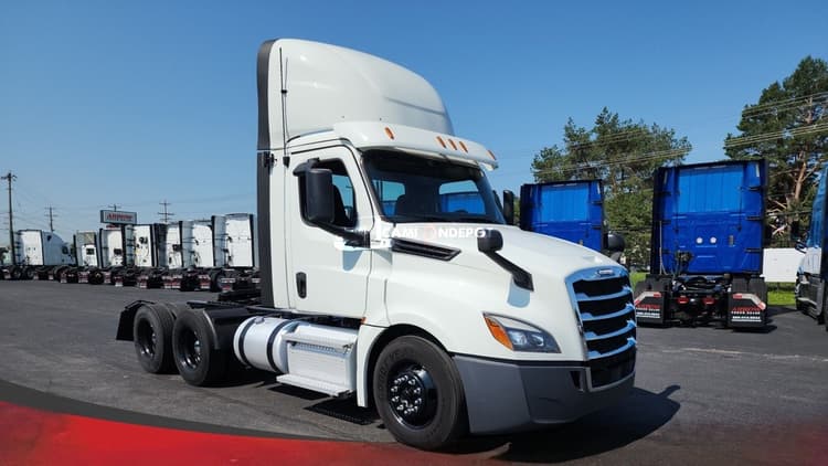 2020 Freightliner Cascadia TADC Day Cab Trucks