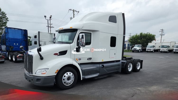 2020 Peterbilt 579 Sleeper Trucks