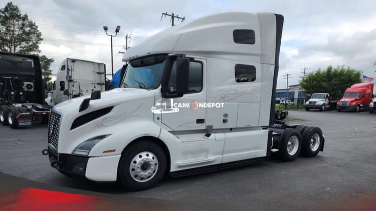 2022 Volvo VNL 760 Sleeper Trucks