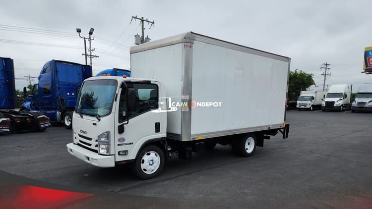 2022 Isuzu NPR Box Trucks