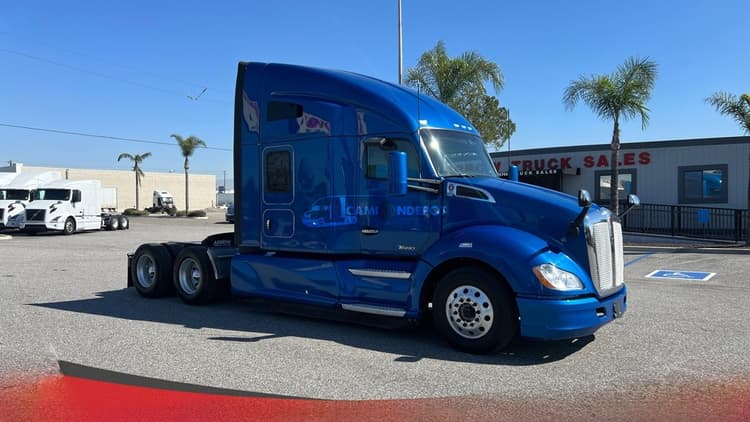 2021 Kenworth T680 Sleeper Trucks