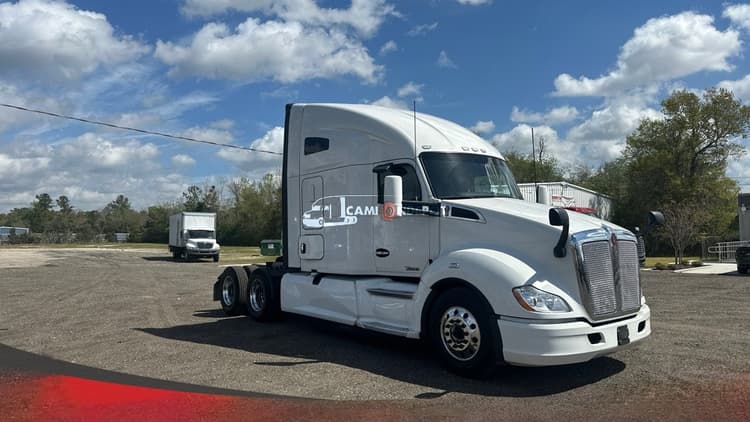 2020 Kenworth T680 Sleeper Trucks