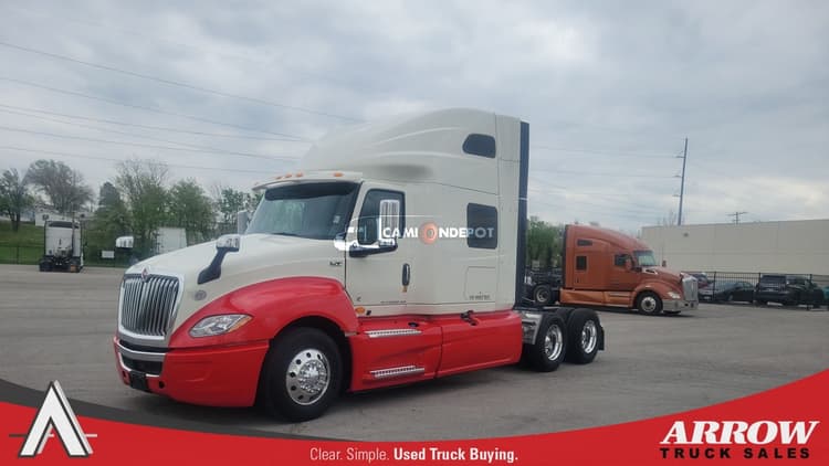2022 International LT625 Sleeper Trucks