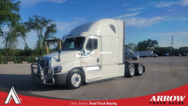 2020 Freightliner Cascadia Sleeper Trucks