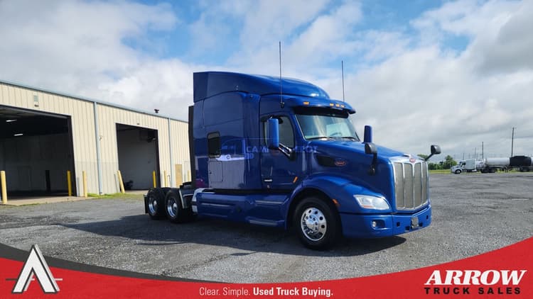 2020 Peterbilt 579 Sleeper Trucks