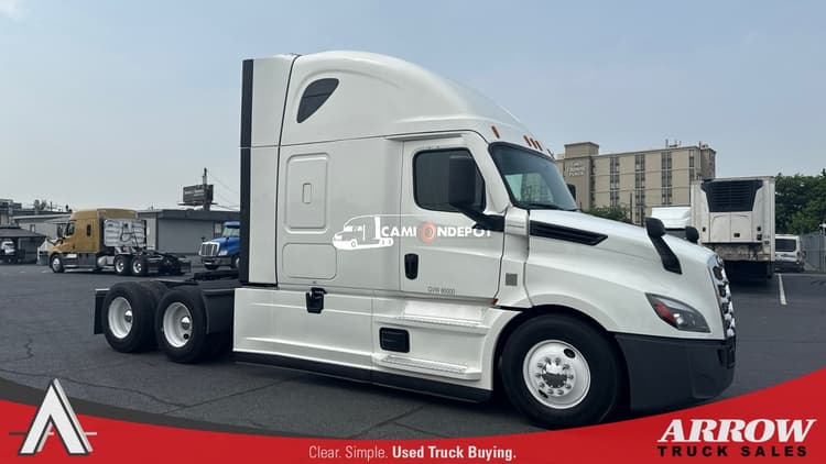 2020 Freightliner Cascadia Sleeper Trucks