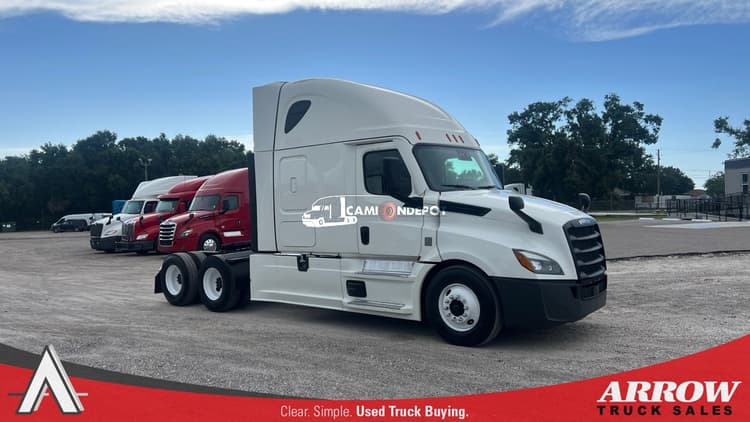 2021 Freightliner Cascadia Sleeper Trucks