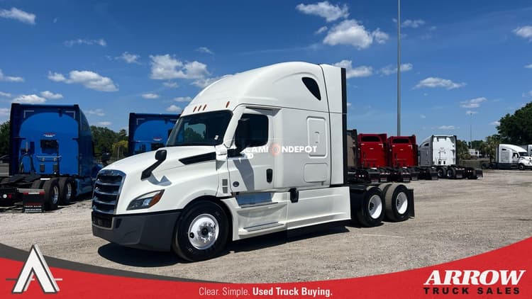 2021 Freightliner Cascadia Sleeper Trucks