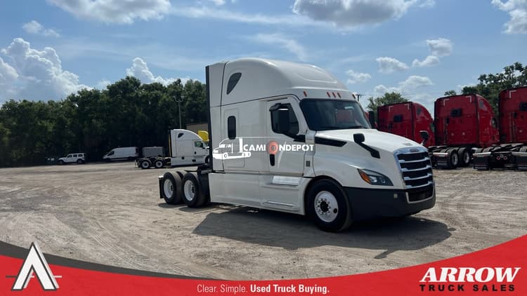 2023 Freightliner Cascadia Sleeper Trucks