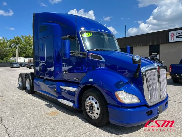 2022 Kenworth T680 Sleeper Trucks
