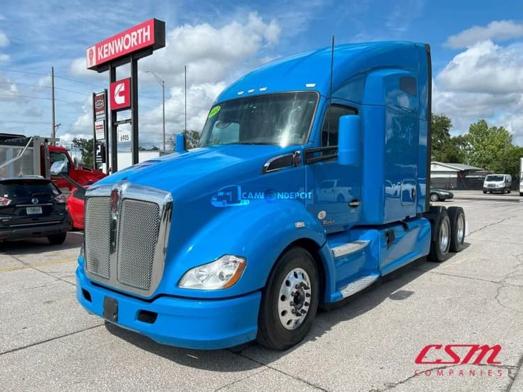 2022 Kenworth T680 Sleeper Trucks