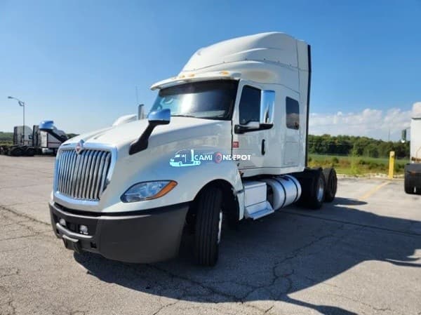 2020 International LT Sleeper Trucks