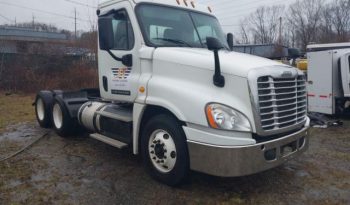 2016 FREIGHTLINER CASCADIA DAY CAB IN RIVERSDIE, RI full