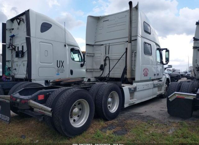 2017 VOLVO VNL780 SLEEPER IN MIAMI, FL full