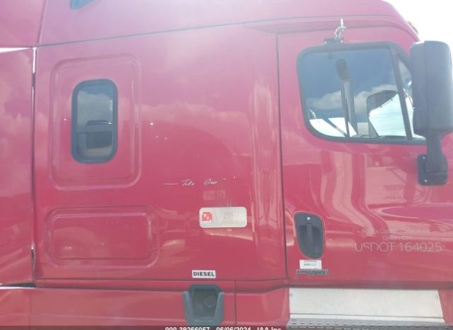 2016 FREIGHTLINER CASCADIA SLEEPER IN COLUMBUS, OH full